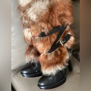 UGG SHOES/ UGG FOXLEY BOOTS